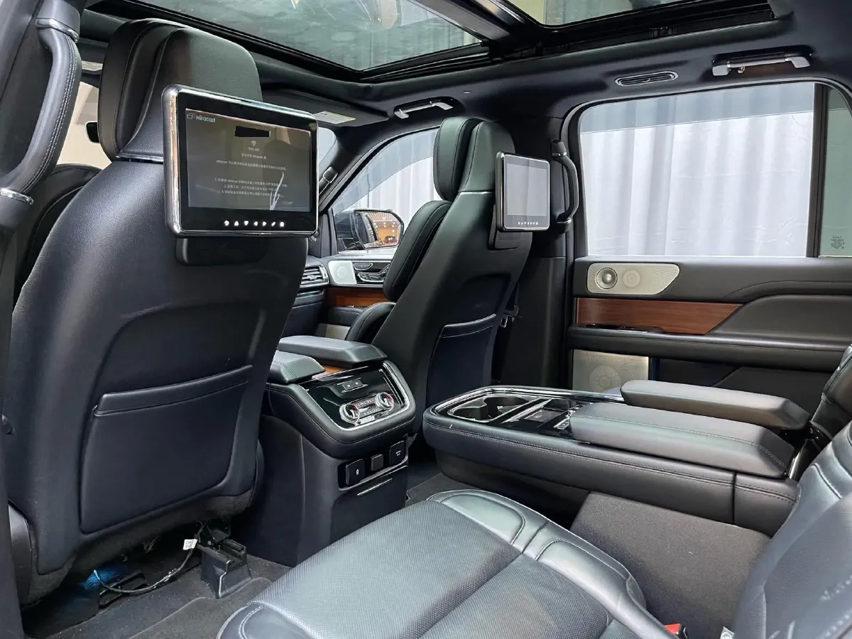 2020 Lincoln Navigator 3.5T 388HP V6 10AT,autocango,china used car exporter,china ev exporter,chinese used car exporter,chinese used ev exporter