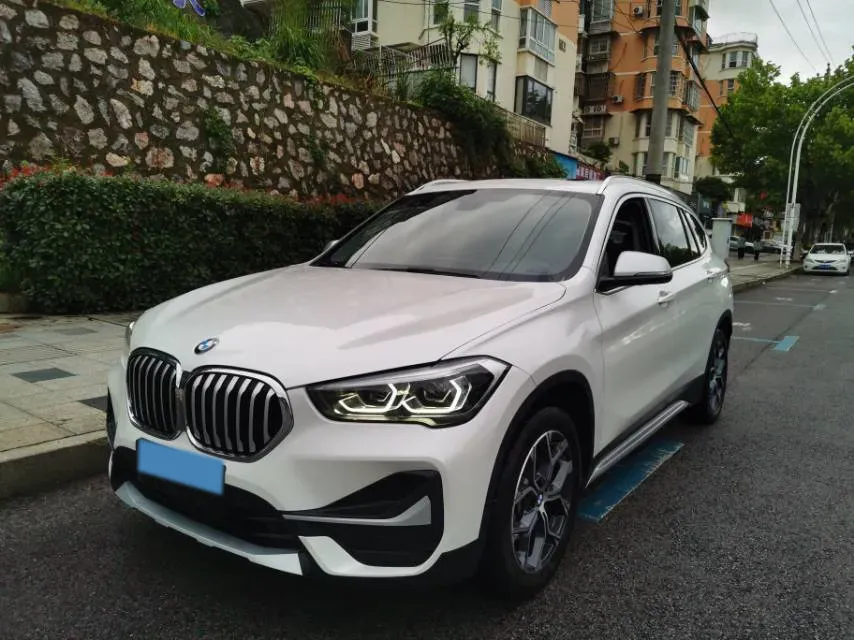 2021 BMW X1 1.5T 140HP L3 7DCT,autocango,china used car exporter,china ev exporter,chinese used car exporter,chinese used ev exporter
