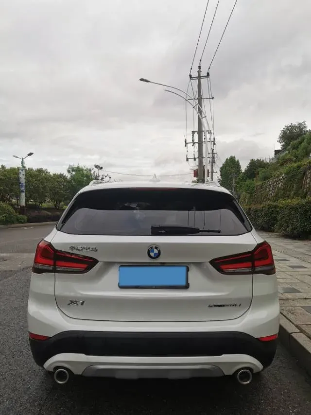 2021 BMW X1 1.5T 140HP L3 7DCT,autocango,china used car exporter,china ev exporter,chinese used car exporter,chinese used ev exporter