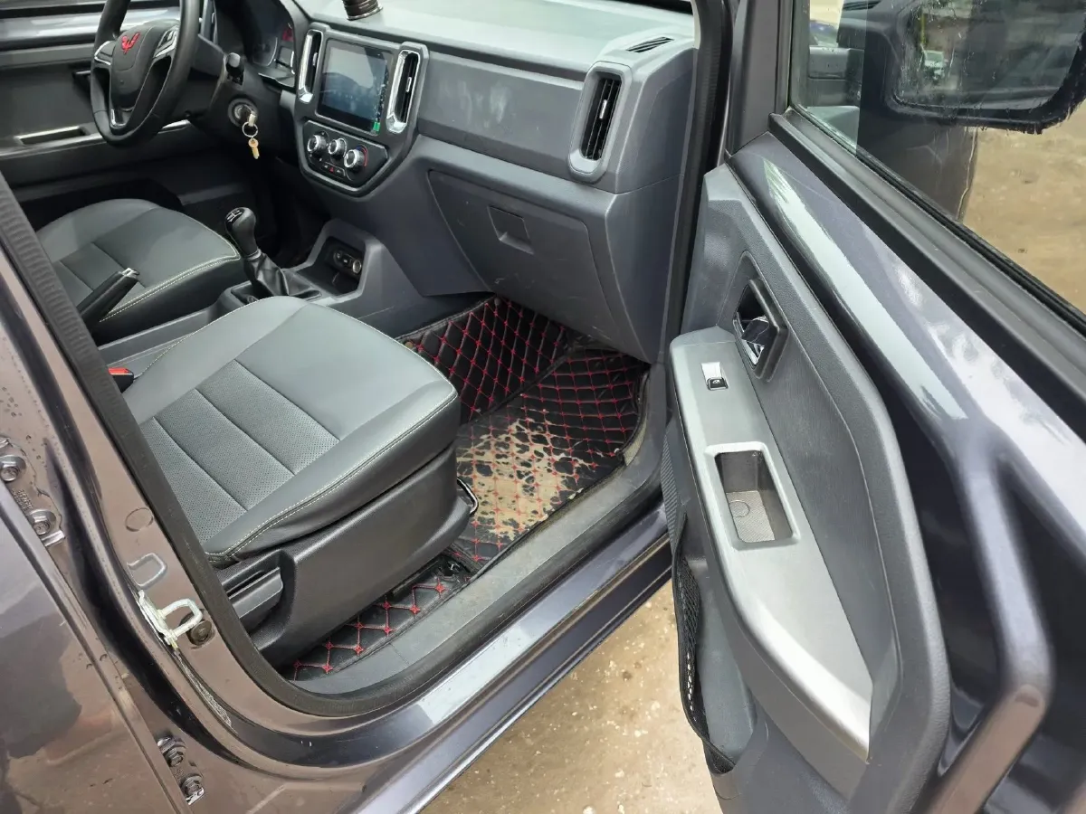 2021 WuLing ZhentTu 1.5L 99HP L4 5MT,autocango,china used car exporter,china ev exporter,chinese used car exporter,chinese used ev exporter