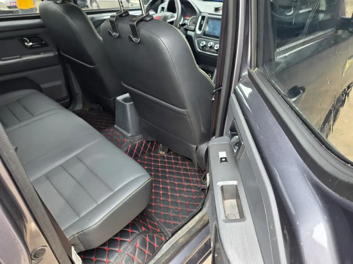 2021 WuLing ZhentTu 1.5L 99HP L4 5MT,autocango,china used car exporter,china ev exporter,chinese used car exporter,chinese used ev exporter