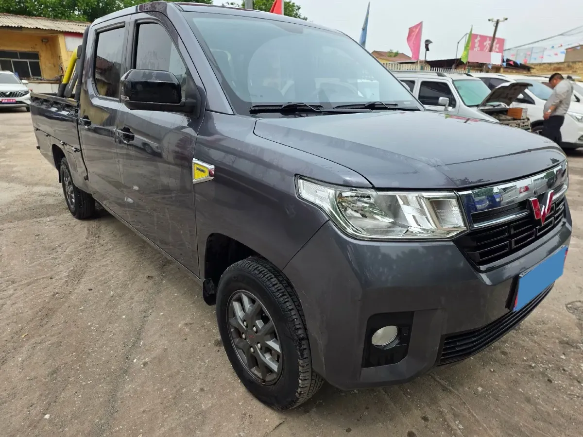 2021 WuLing ZhentTu 1.5L 99HP L4 5MT,autocango,china used car exporter,china ev exporter,chinese used car exporter,chinese used ev exporter