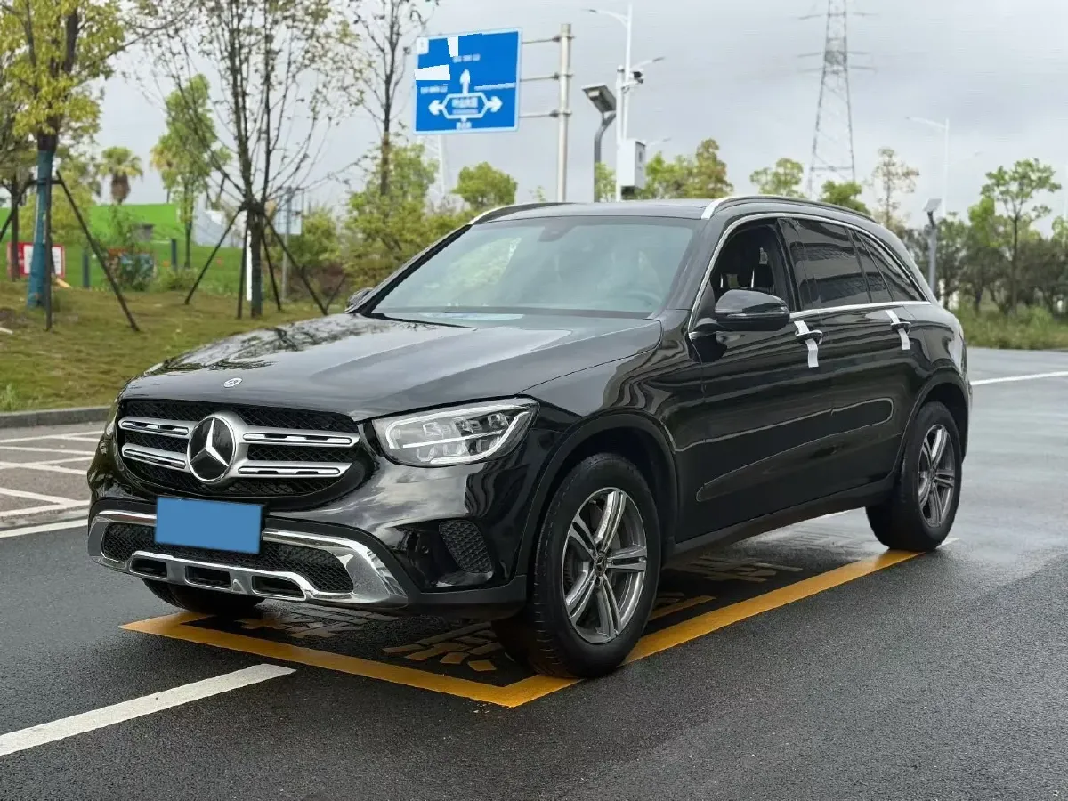 2021 Mercedes-Benz GLC Class 2.0T 197HP L4 9AT,autocango,china used car exporter,china ev exporter,chinese used car exporter,chinese used ev exporter