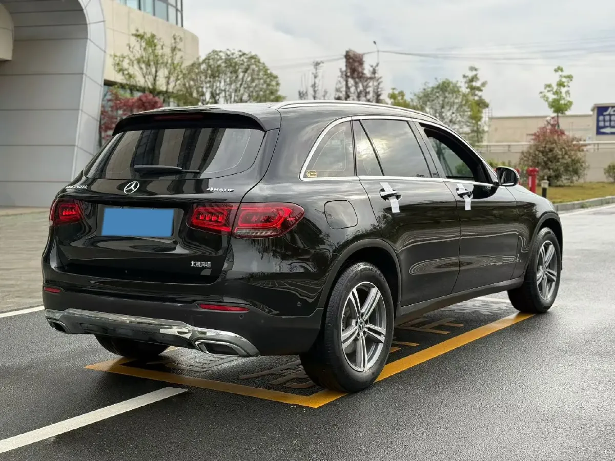 2021 Mercedes-Benz GLC Class 2.0T 197HP L4 9AT,autocango,china used car exporter,china ev exporter,chinese used car exporter,chinese used ev exporter