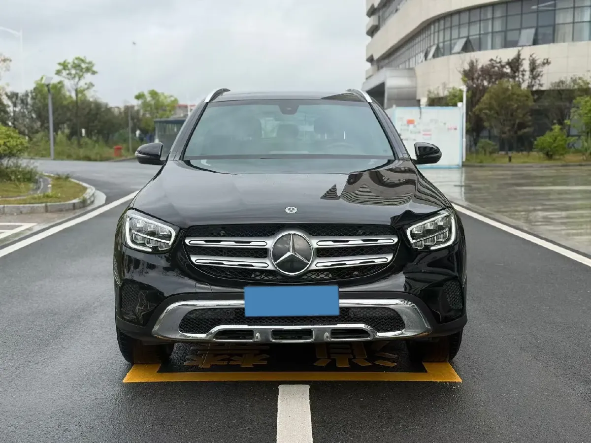 2021 Mercedes-Benz GLC Class 2.0T 197HP L4 9AT,autocango,china used car exporter,china ev exporter,chinese used car exporter,chinese used ev exporter