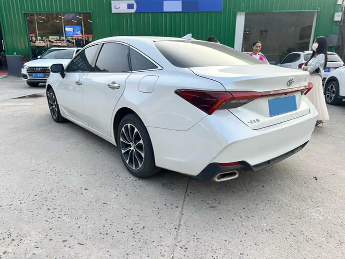 2022 Toyota Avalon 2.0L 178HP L4 CVT,autocango,china used car exporter,china ev exporter,chinese used car exporter,chinese used ev exporter