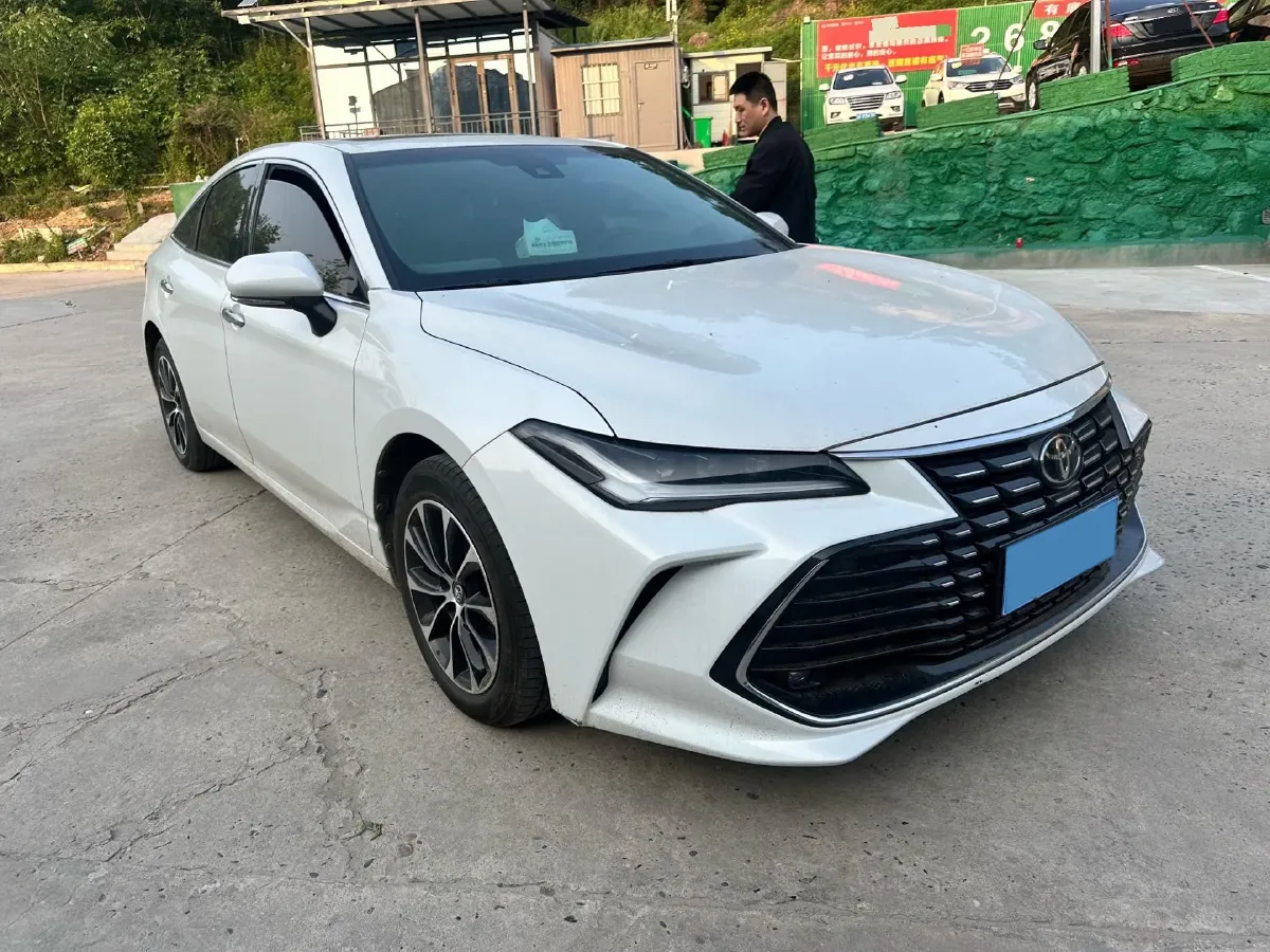 2022 Toyota Avalon 2.0L 178HP L4 CVT,autocango,china used car exporter,china ev exporter,chinese used car exporter,chinese used ev exporter
