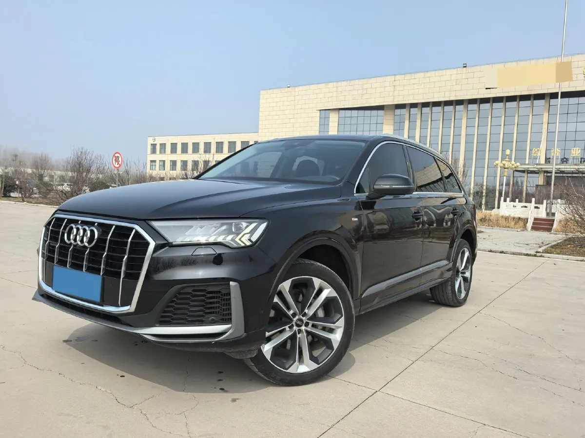 2021 Audi Q7 3.0T 340HP V6 8AT,autocango,china used car exporter,china ev exporter,chinese used car exporter,chinese used ev exporter