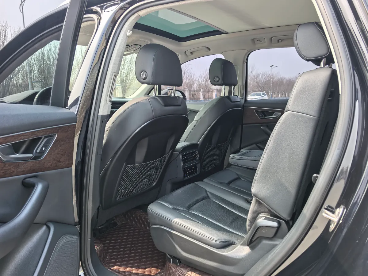 2021 Audi Q7 3.0T 340HP V6 8AT,autocango,china used car exporter,china ev exporter,chinese used car exporter,chinese used ev exporter
