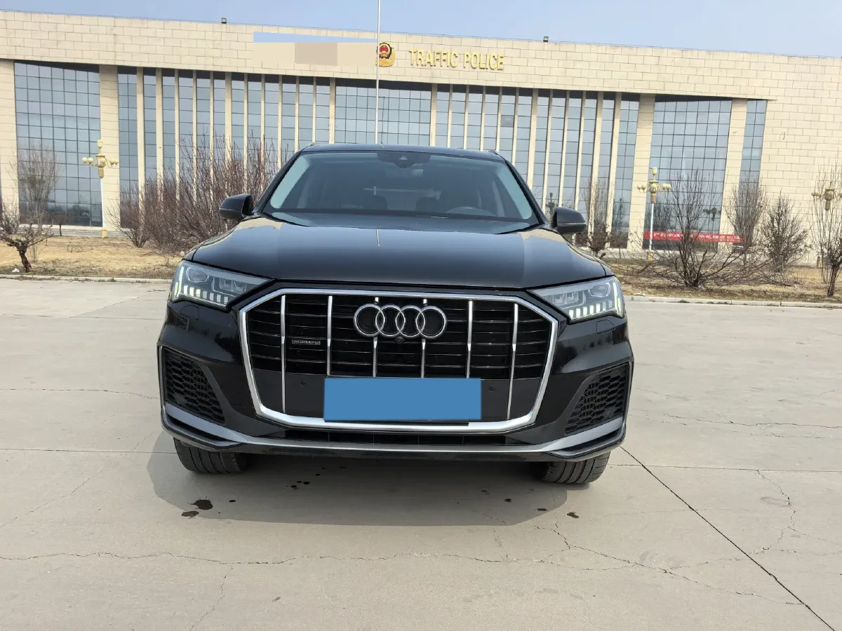 2021 Audi Q7 3.0T 340HP V6 8AT,autocango,china used car exporter,china ev exporter,chinese used car exporter,chinese used ev exporter
