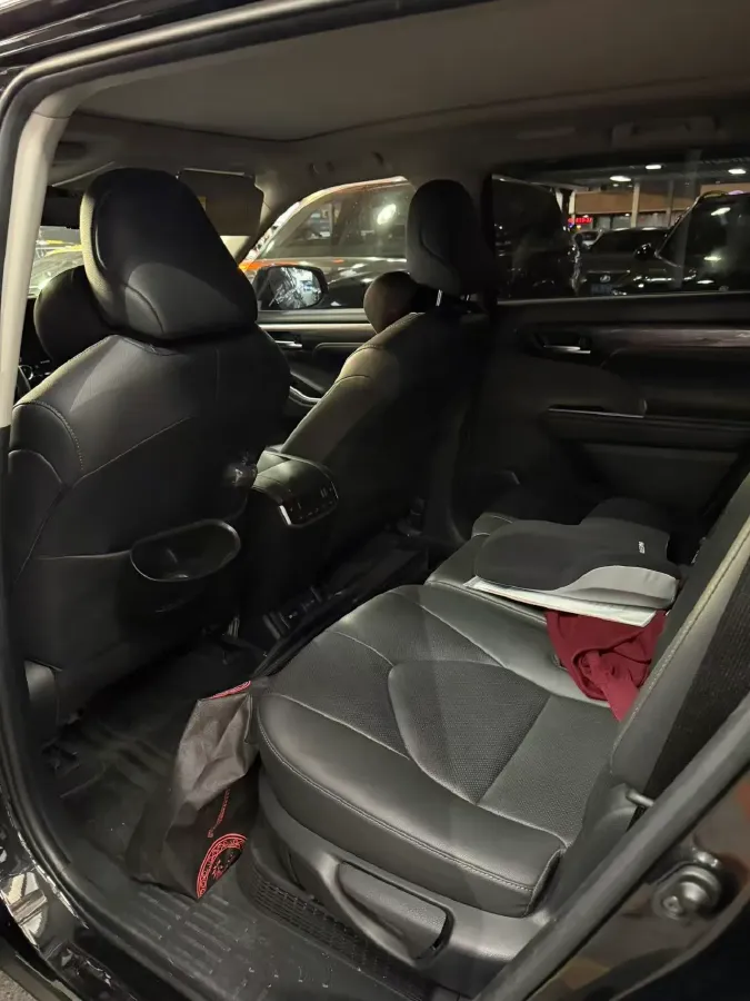 2022 Toyota Highlander 2.5L 192HP L4 E-CVT Hybrid,autocango,china used car exporter,china ev exporter,chinese used car exporter,chinese used ev exporter