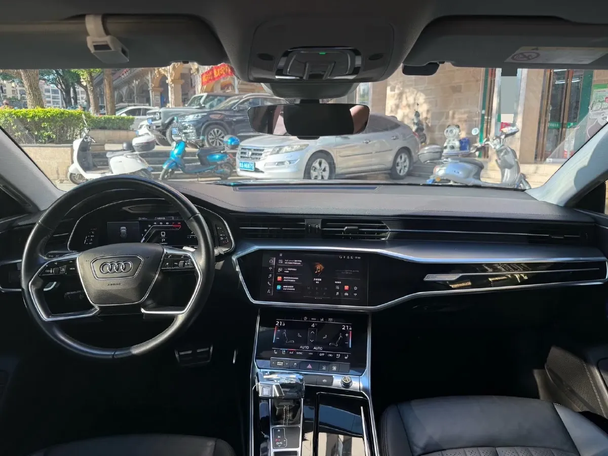 2021 Audi A7 2.0T 190HP L4 7DCT,autocango,china used car exporter,china ev exporter,chinese used car exporter,chinese used ev exporter