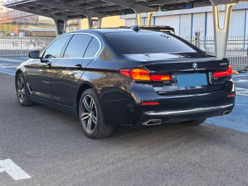 2021 BMW 5 Series 2.0T 252HP L4 8AT,autocango,china used car exporter,china ev exporter,chinese used car exporter,chinese used ev exporter