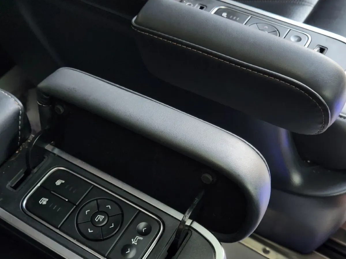 2023 GAC Trumpchi M8 2.0T 252HP L4 8AT,autocango,china used car exporter,china ev exporter,chinese used car exporter,chinese used ev exporter