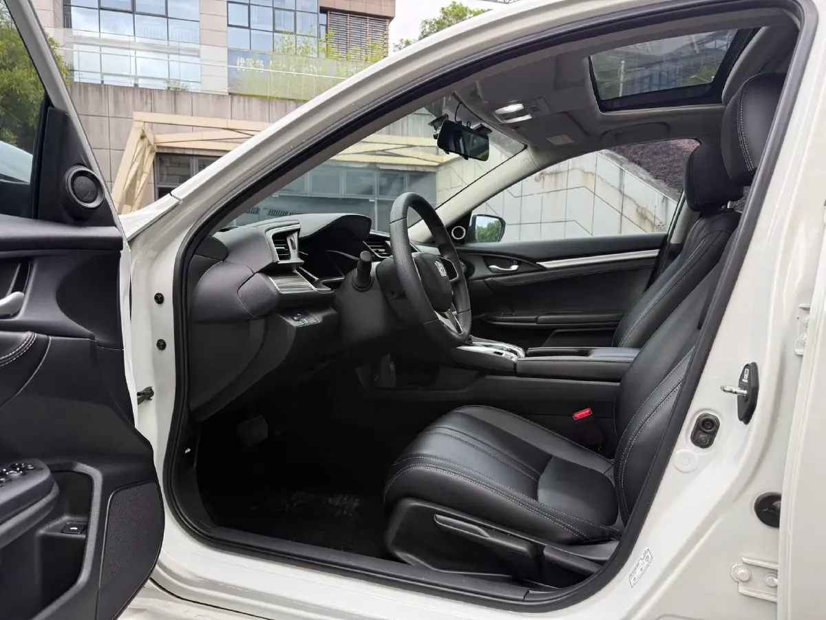 2019 Honda Civic 1.5T 177HP L4 CVT,autocango,china used car exporter,china ev exporter,chinese used car exporter,chinese used ev exporter