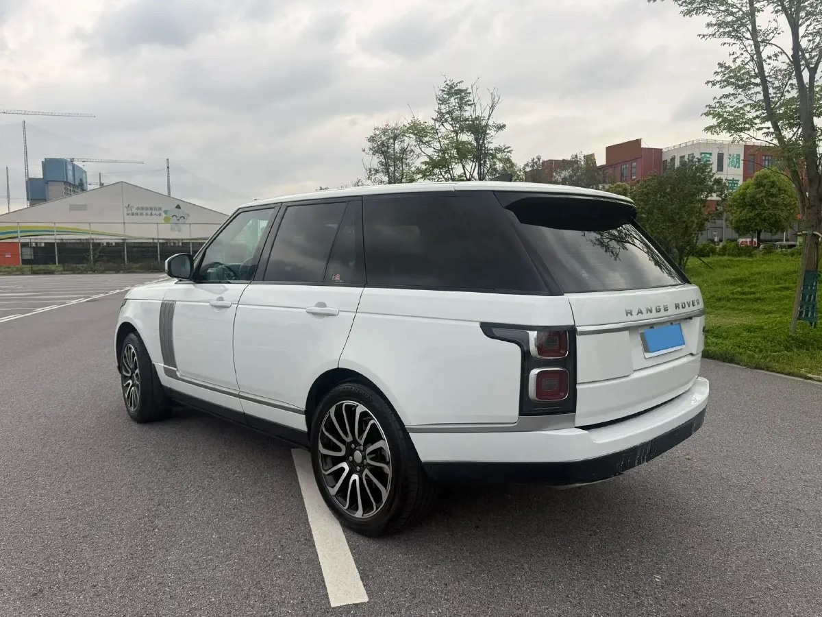 2018 Land Rover Range Rover Evoque 2.0T 241HP L4 9AT,autocango,china used car exporter,china ev exporter,chinese used car exporter,chinese used ev exporter