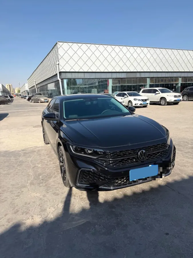 2025 Volkswagen Passat 2.0T 220HP L4 7DCT,autocango,china used car exporter,china ev exporter,chinese used car exporter,chinese used ev exporter