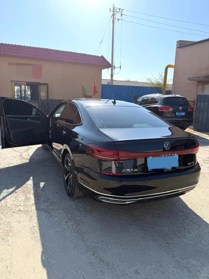 2025 Volkswagen Passat 2.0T 220HP L4 7DCT,autocango,china used car exporter,china ev exporter,chinese used car exporter,chinese used ev exporter