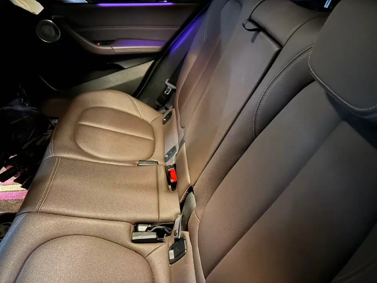 2021 BMW X2 2.0T 192HP L4 7DCT,autocango,china used car exporter,china ev exporter,chinese used car exporter,chinese used ev exporter