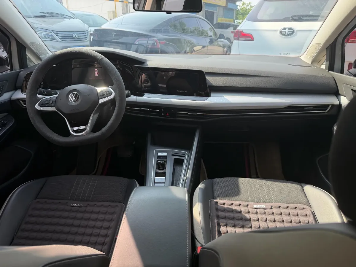 2021 Volkswagen Golf 1.4T 150HP L4 7DCT,autocango,china used car exporter,china ev exporter,chinese used car exporter,chinese used ev exporter