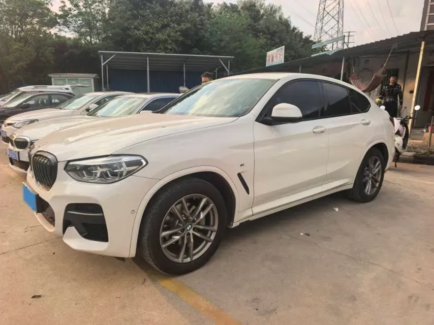 2020 BMW X4 2.0T 184HP L4 8AT,autocango,china used car exporter,china ev exporter,chinese used car exporter,chinese used ev exporter