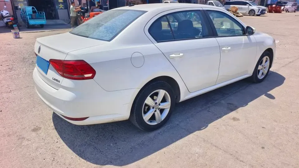 2017 Volkswagen Lavida 1.6L 110HP L4 6AT,autocango,china used car exporter,china ev exporter,chinese used car exporter,chinese used ev exporter