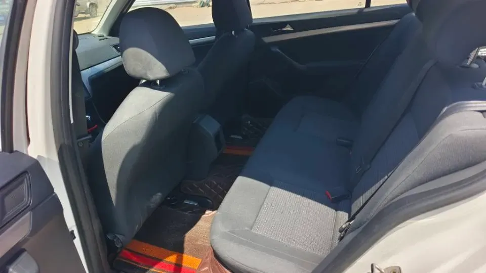 2017 Volkswagen Lavida 1.6L 110HP L4 6AT,autocango,china used car exporter,china ev exporter,chinese used car exporter,chinese used ev exporter