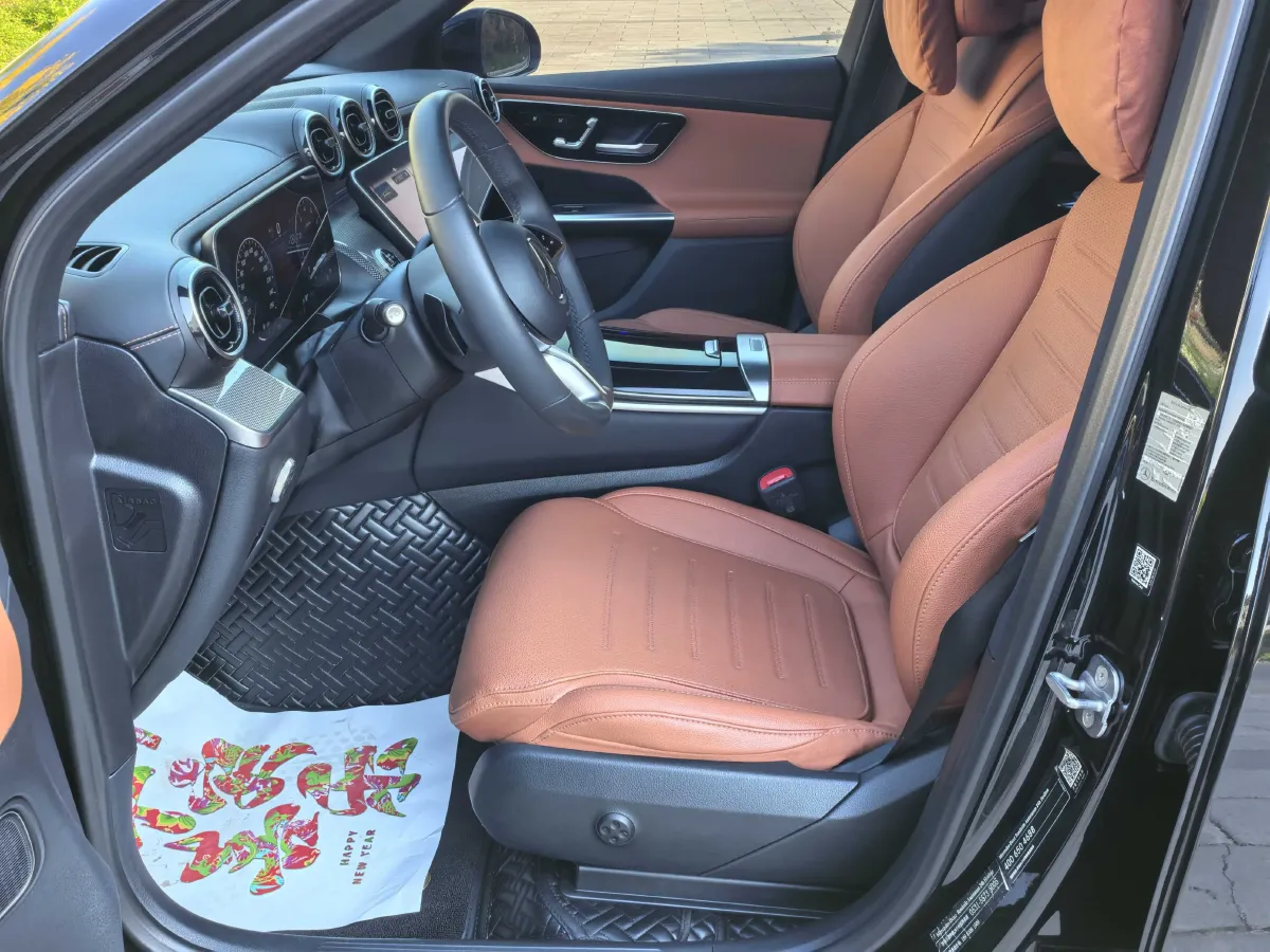 2023 Mercedes-Benz GLC Class 2.0T 204HP L4 9AT,autocango,china used car exporter,china ev exporter,chinese used car exporter,chinese used ev exporter