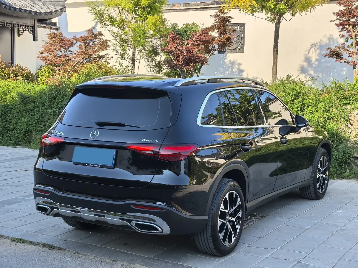 2023 Mercedes-Benz GLC Class 2.0T 204HP L4 9AT,autocango,china used car exporter,china ev exporter,chinese used car exporter,chinese used ev exporter