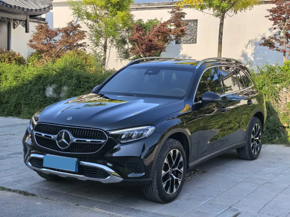 2023 Mercedes-Benz GLC Class 2.0T 204HP L4 9AT,autocango,china used car exporter,china ev exporter,chinese used car exporter,chinese used ev exporter