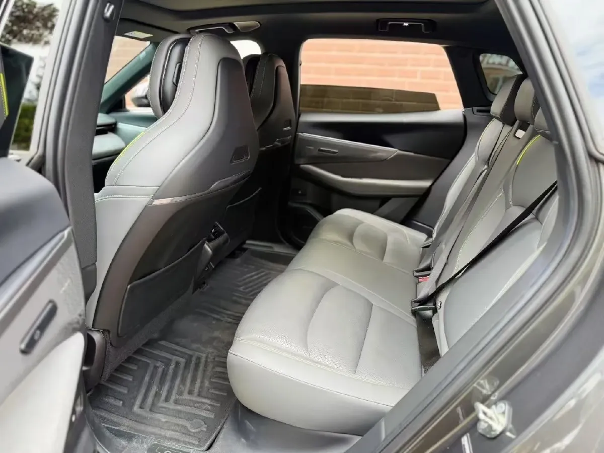 2023 LYNK&CO 08 EM-P 1.5T 163HP L4 3DHT PHEV 21.2KWH,autocango,china used car exporter,china ev exporter,chinese used car exporter,chinese used ev exporter