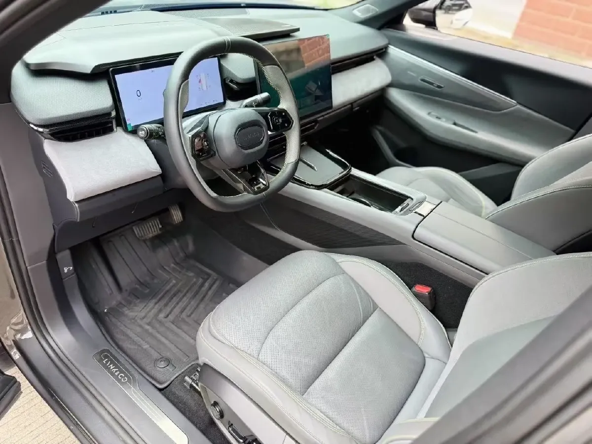 2023 LYNK&CO 08 EM-P 1.5T 163HP L4 3DHT PHEV 21.2KWH,autocango,china used car exporter,china ev exporter,chinese used car exporter,chinese used ev exporter