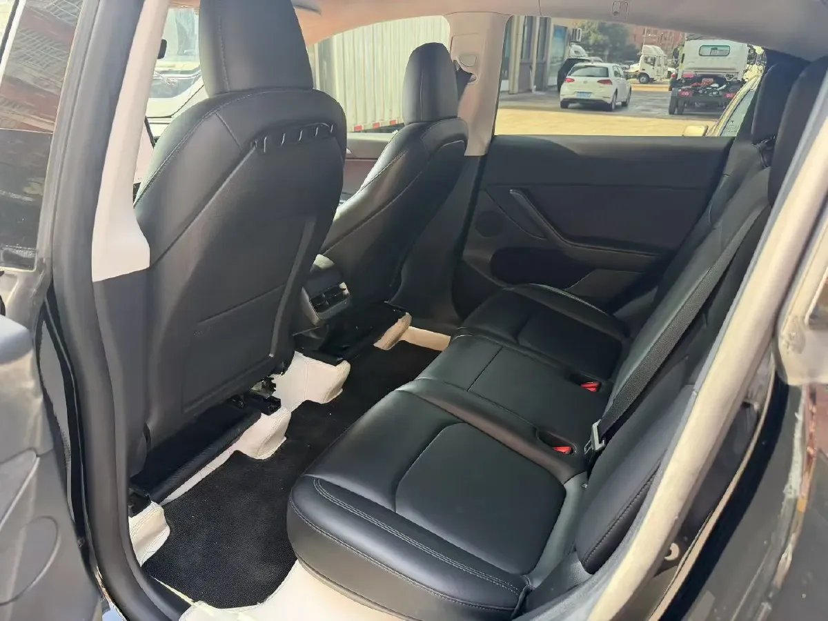 2021 MINI COUNTRYMAN 1.5T 136HP L3 8AT,autocango,china used car exporter,china ev exporter,chinese used car exporter,chinese used ev exporter