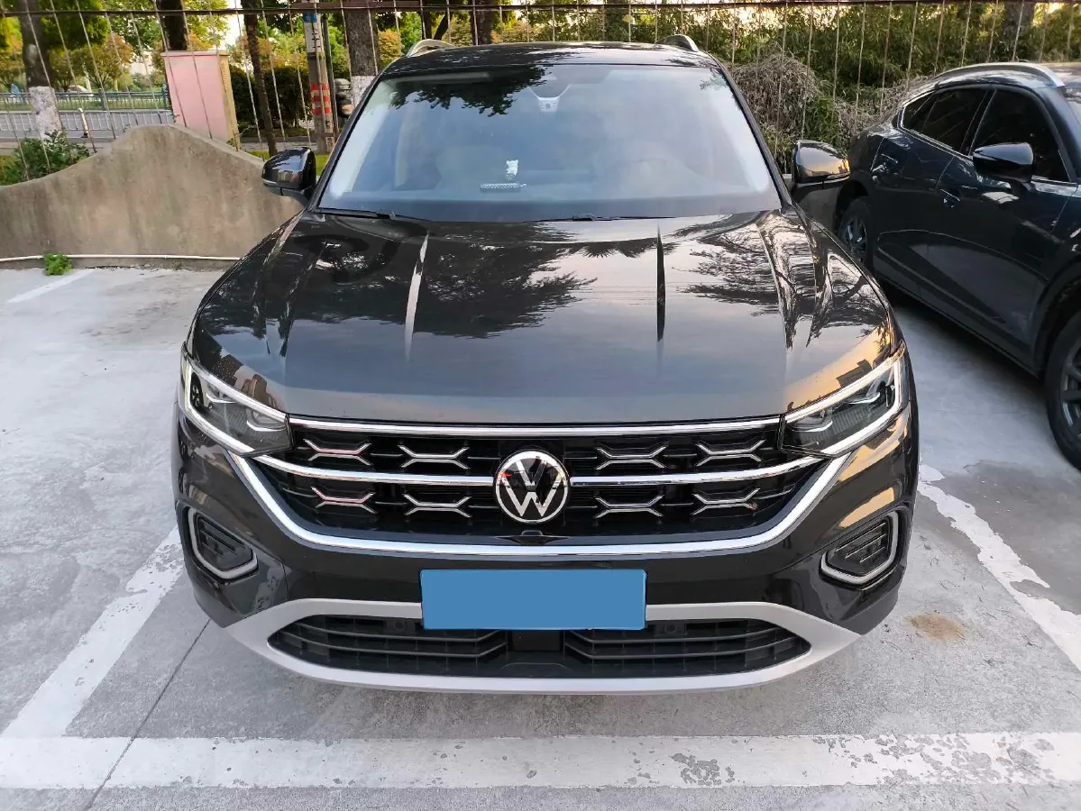 2024 Volkswagen Tayron 1.5T 160HP L4 7DCT,autocango,china used car exporter,china ev exporter,chinese used car exporter,chinese used ev exporter
