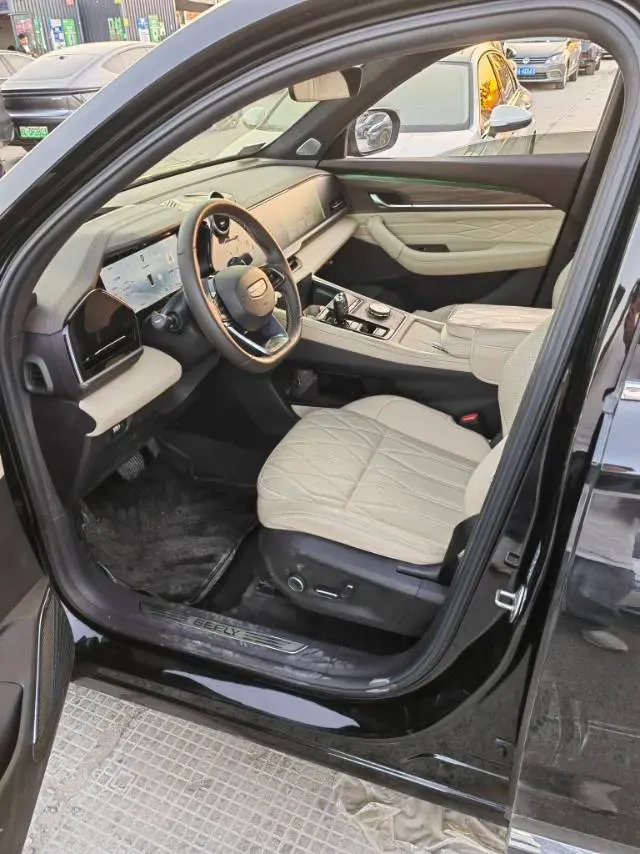 2025 Geely Monjaro 2.0T 238HP L4 8AT,autocango,china used car exporter,china ev exporter,chinese used car exporter,chinese used ev exporter