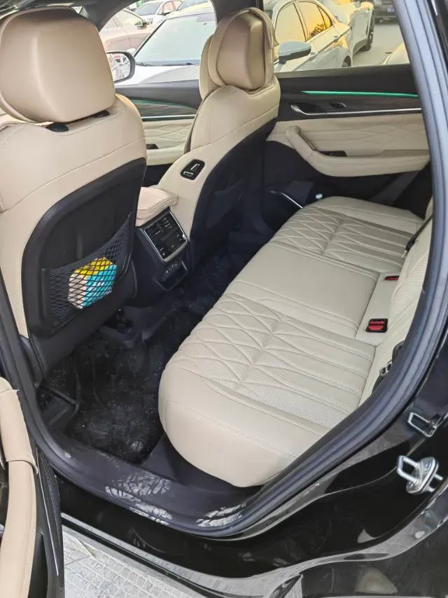 2025 Geely Monjaro 2.0T 238HP L4 8AT,autocango,china used car exporter,china ev exporter,chinese used car exporter,chinese used ev exporter