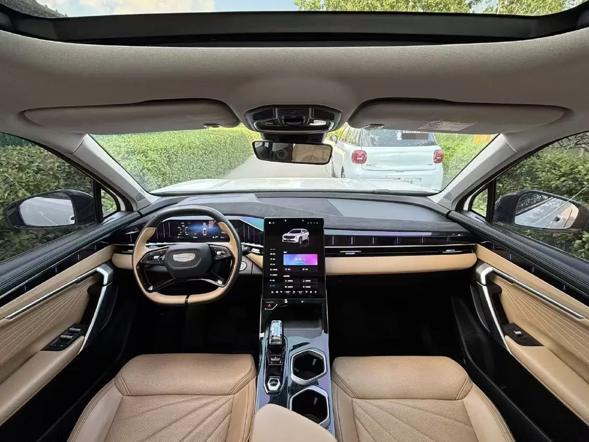 2023 Geely StarRay 1.5T 181HP L4 7DCT,autocango,china used car exporter,china ev exporter,chinese used car exporter,chinese used ev exporter