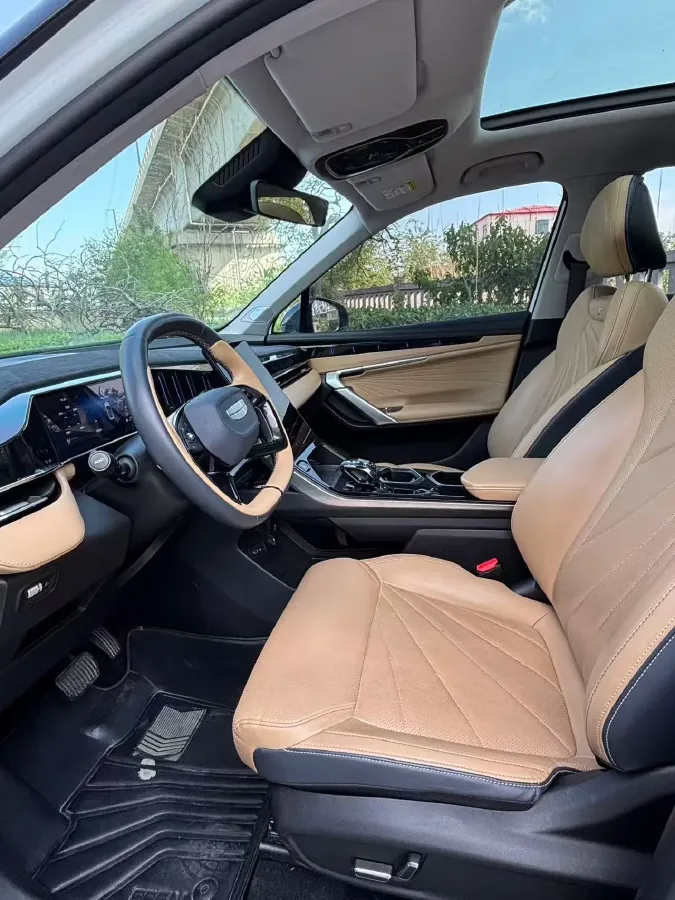 2023 Geely StarRay 1.5T 181HP L4 7DCT,autocango,china used car exporter,china ev exporter,chinese used car exporter,chinese used ev exporter