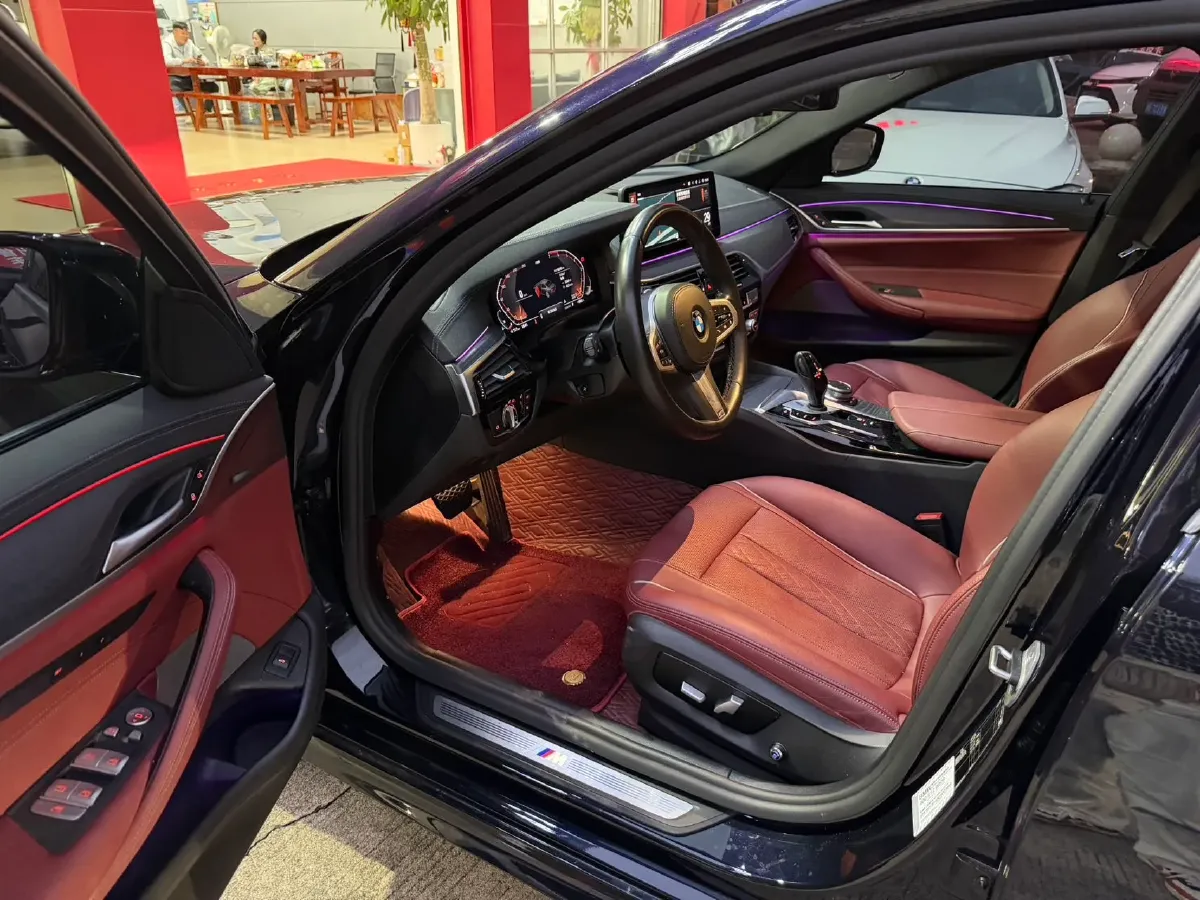 2021 BMW 5 Series 2.0T 252HP L4 8AT,autocango,china used car exporter,china ev exporter,chinese used car exporter,chinese used ev exporter