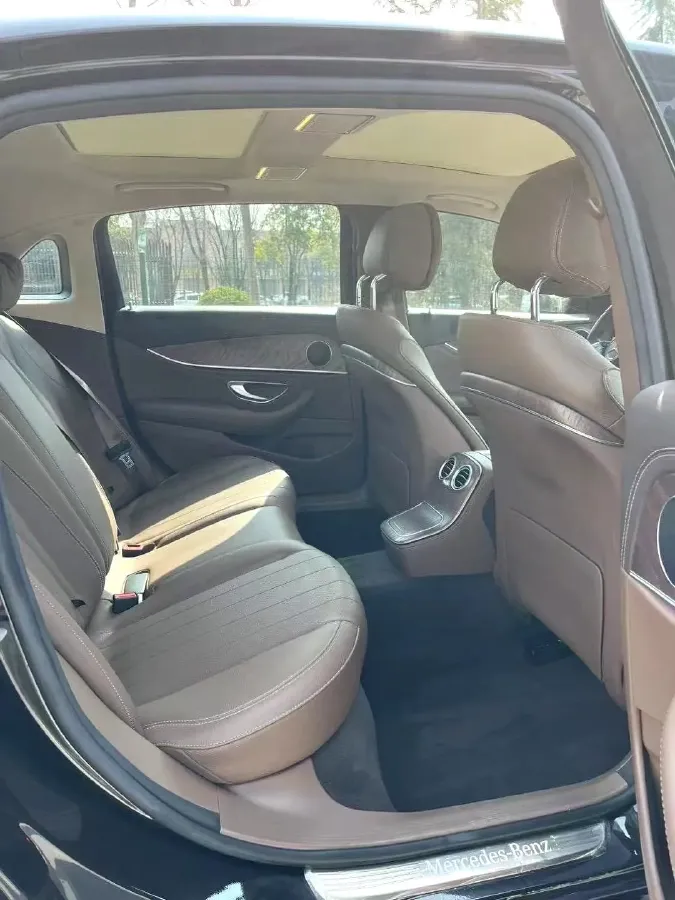 2023 Mercedes-Benz E Class 2.0T 258HP L4 9AT,autocango,china used car exporter,china ev exporter,chinese used car exporter,chinese used ev exporter