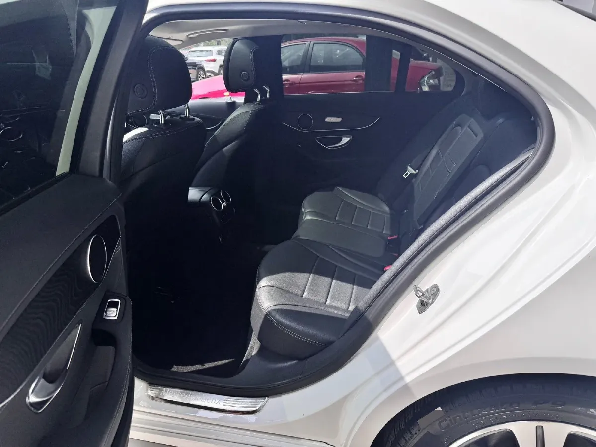 2020 Mercedes-Benz C Class 1.5T 184HP L4 9AT,autocango,china used car exporter,china ev exporter,chinese used car exporter,chinese used ev exporter