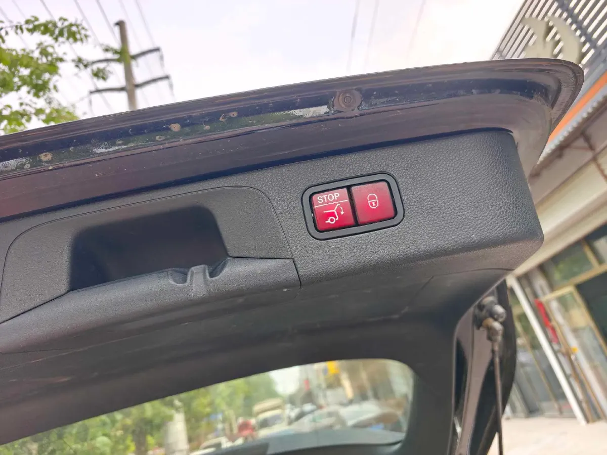 2020 Mercedes-Benz GLC Class 2.0T 258HP L4 9AT,autocango,china used car exporter,china ev exporter,chinese used car exporter,chinese used ev exporter