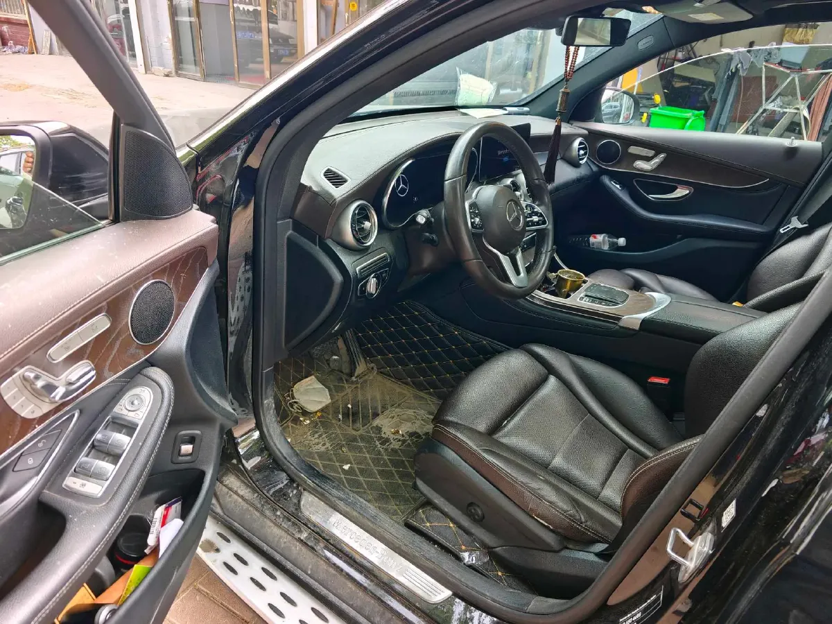 2020 Mercedes-Benz GLC Class 2.0T 258HP L4 9AT,autocango,china used car exporter,china ev exporter,chinese used car exporter,chinese used ev exporter