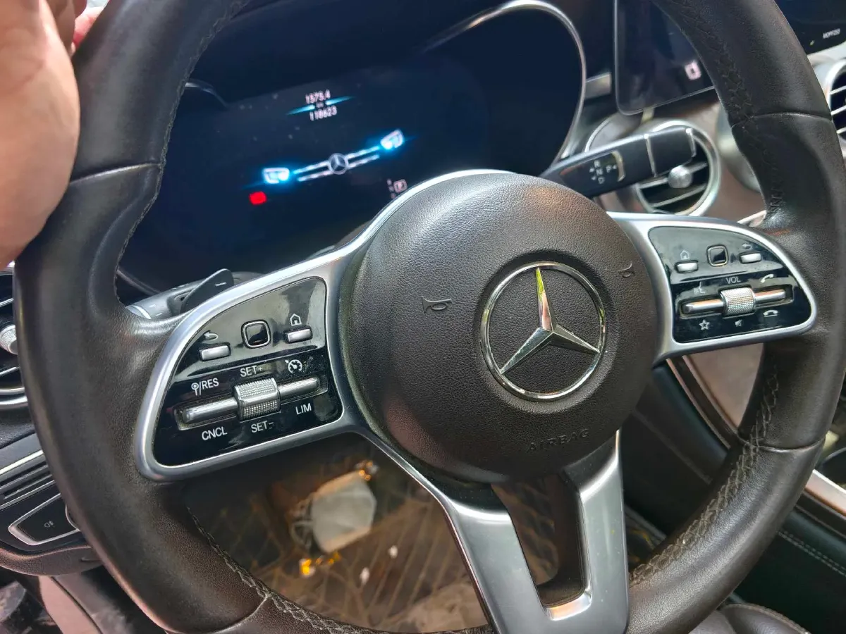 2020 Mercedes-Benz GLC Class 2.0T 258HP L4 9AT,autocango,china used car exporter,china ev exporter,chinese used car exporter,chinese used ev exporter