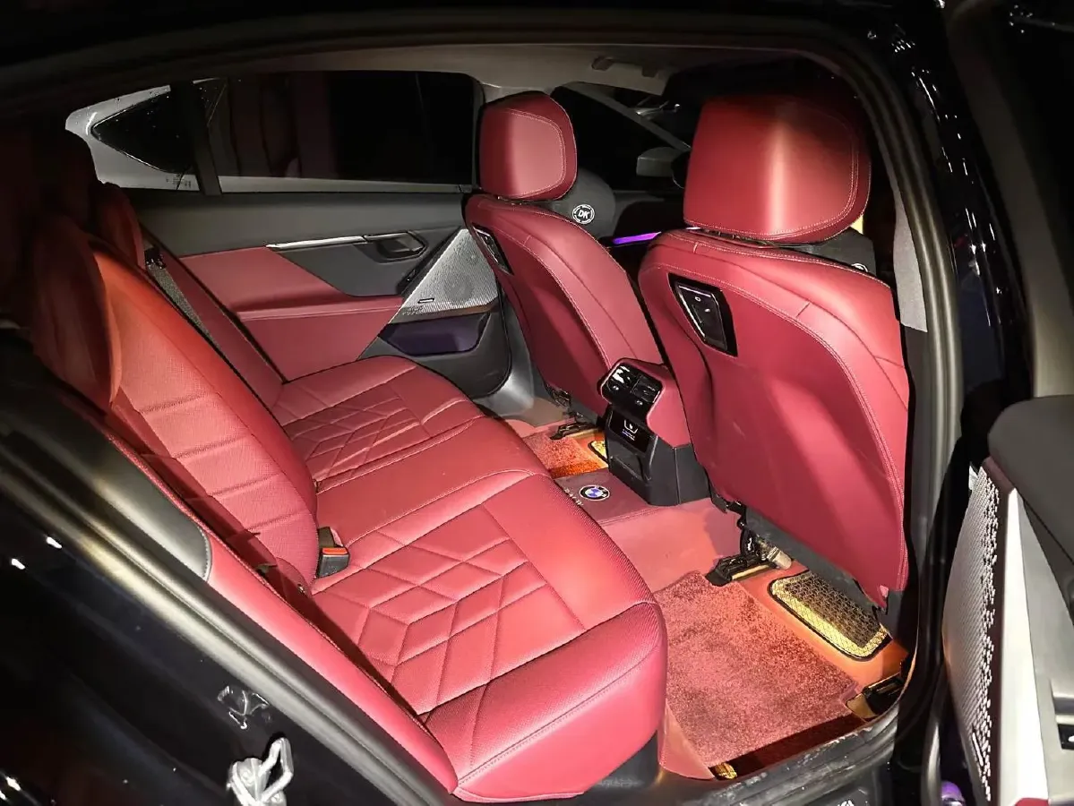 2025 BMW 5 Series 2.0T 258HP L4 8AT,autocango,china used car exporter,china ev exporter,chinese used car exporter,chinese used ev exporter