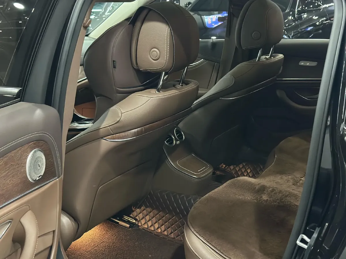 2023 Mercedes-Benz E Class 2.0T 197HP L4 9AT,autocango,china used car exporter,china ev exporter,chinese used car exporter,chinese used ev exporter