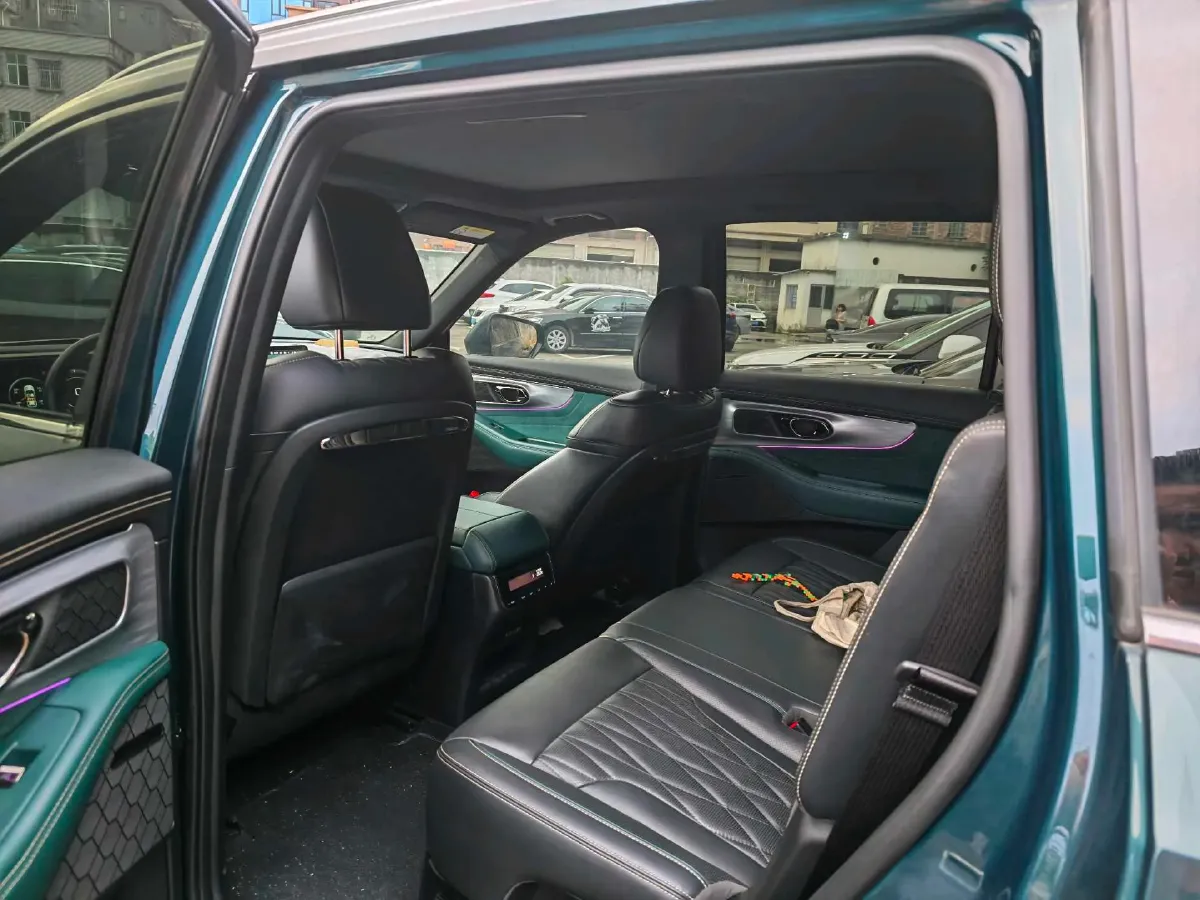 2022 GAC Trumpchi GS8 2.0T 190HP L4 E-CVT Hybrid,autocango,china used car exporter,china ev exporter,chinese used car exporter,chinese used ev exporter