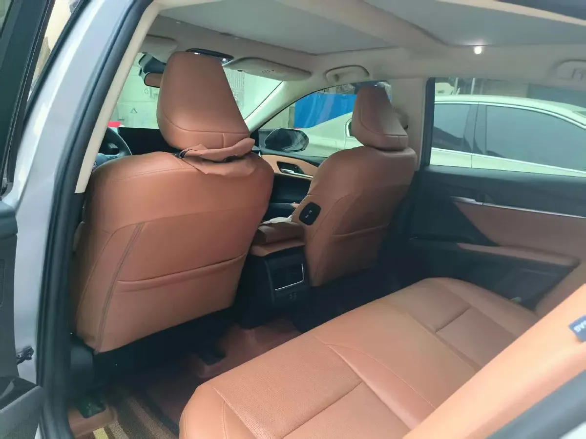 2024 Toyota Camry 2.0L 152HP L4 E-CVT Hybrid,autocango,china used car exporter,china ev exporter,chinese used car exporter,chinese used ev exporter