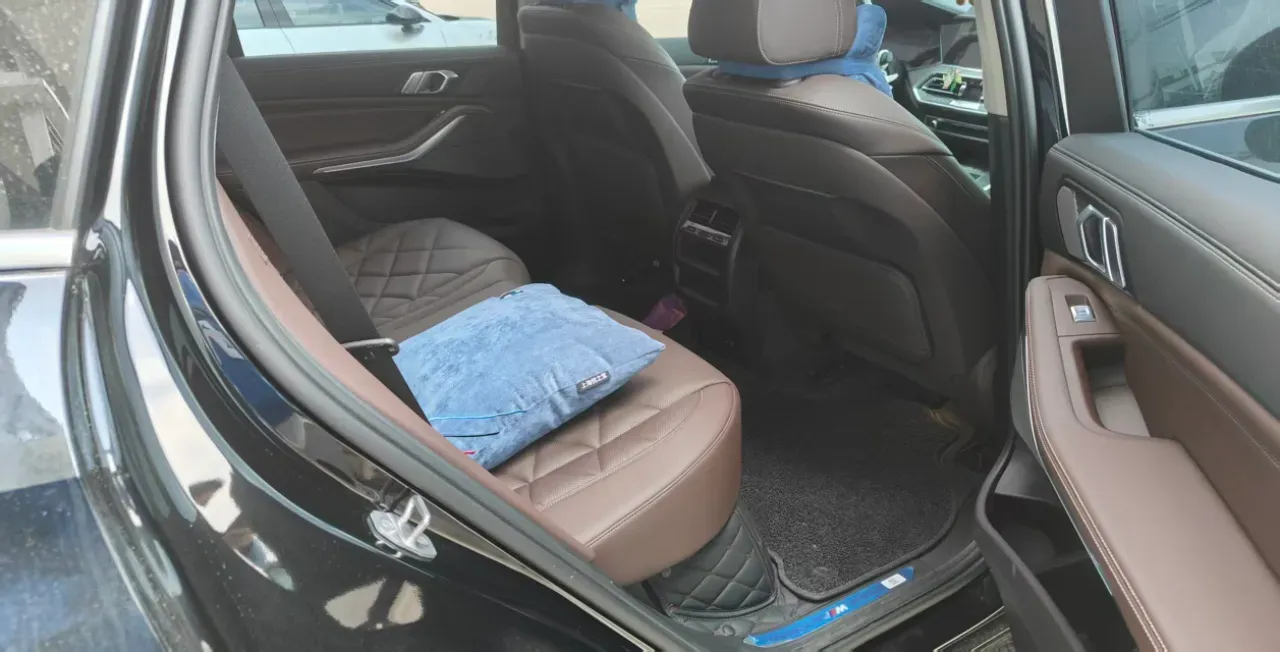 2022 BMW X5 2.0T 245HP L4 8AT,autocango,china used car exporter,china ev exporter,chinese used car exporter,chinese used ev exporter