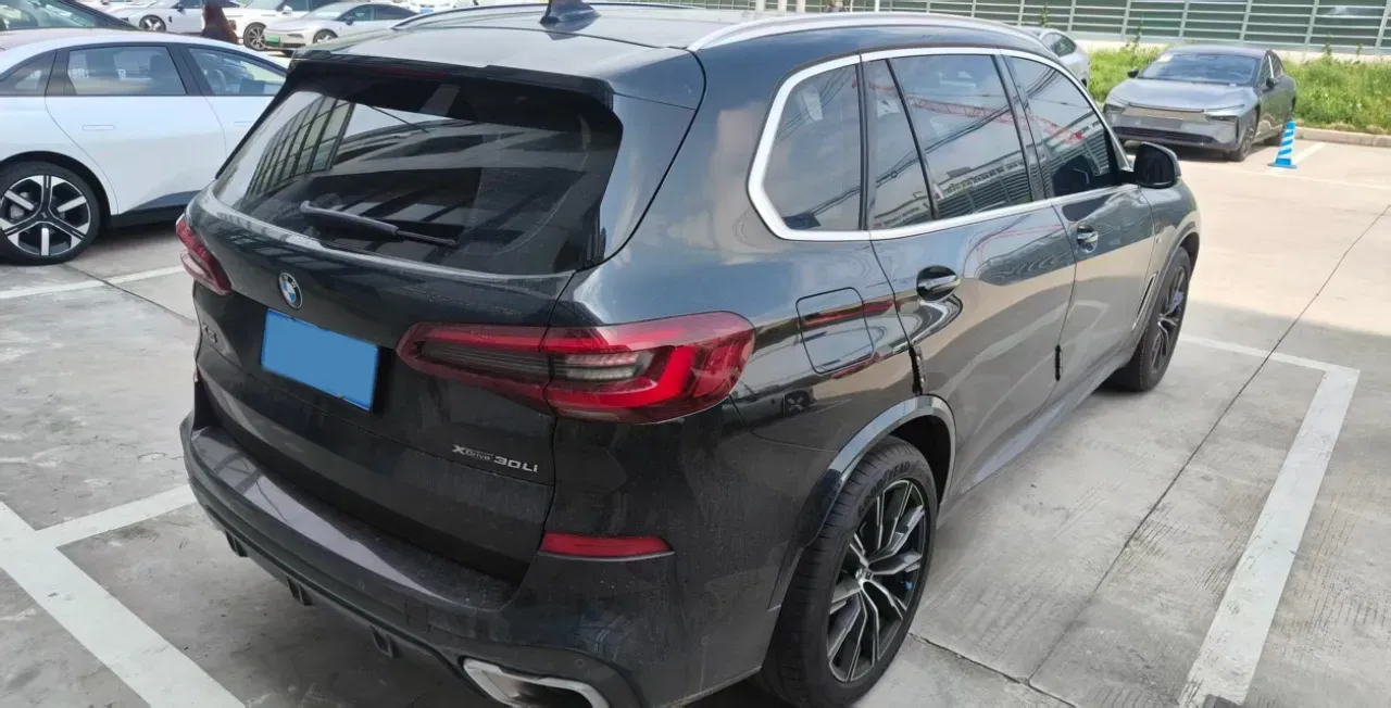 2022 BMW X5 2.0T 245HP L4 8AT,autocango,china used car exporter,china ev exporter,chinese used car exporter,chinese used ev exporter